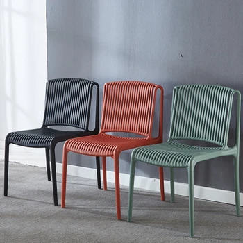 Plastikinės kėdės, sustorėjusios buitinės restoranų kėdės, lauko laisvalaikio biuro stalai, kėdės, modernios minimalistinės kėdės