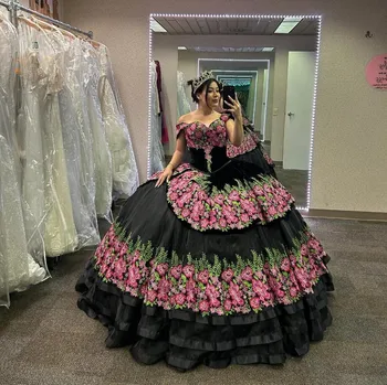 Juodas aksomas Charro Quinceanera suknelės nuo pečių gėlių siuvinėjimo korsetas vestidos 15 svarainių princesė Nėrinis Prom