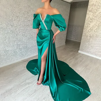 Moteriškos vakarinės suknelės Smaragdo žalias satinas nuo peties Undinėlės chalatai Ilgos pusės rankovės Šone padalinta seksuali prom suknelė